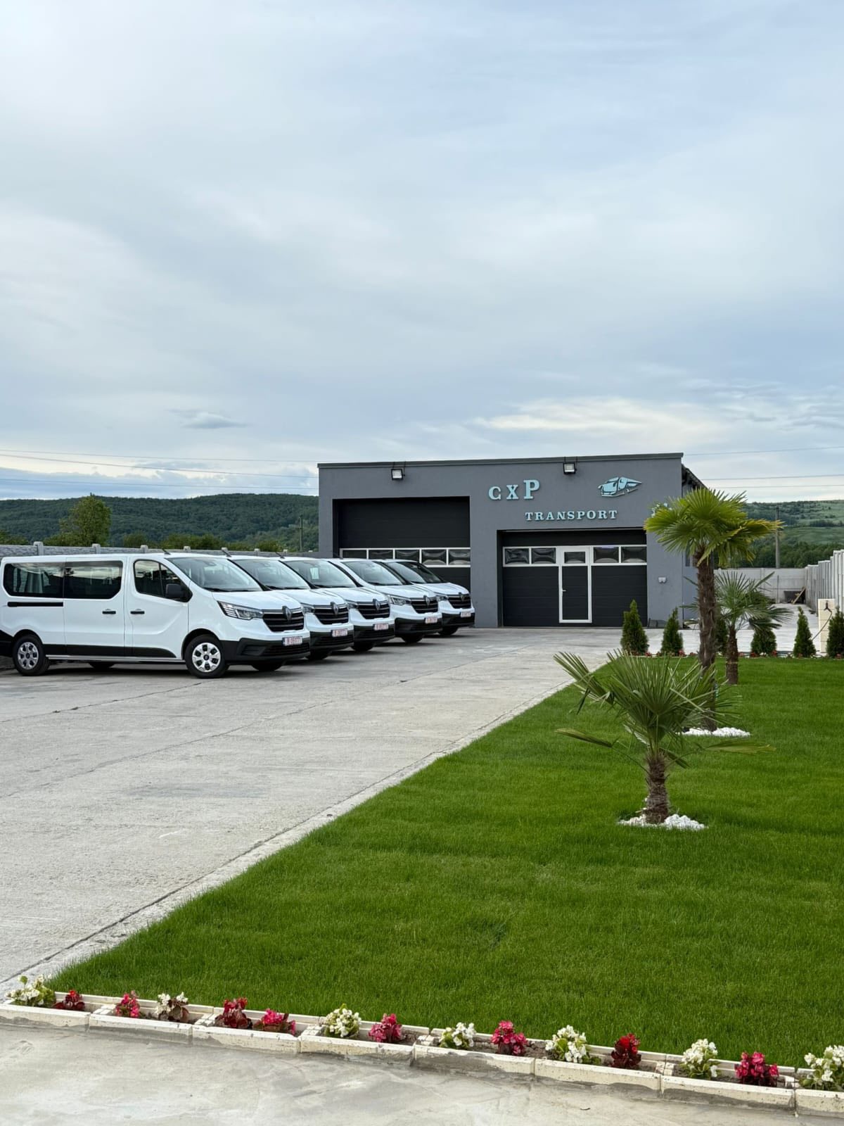 Interior microbuz transport persoane CXP Trans